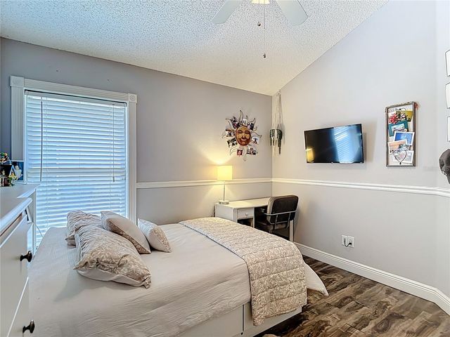 5637 PADDOCK TRAIL DRIVE, Tampa, FL 33624