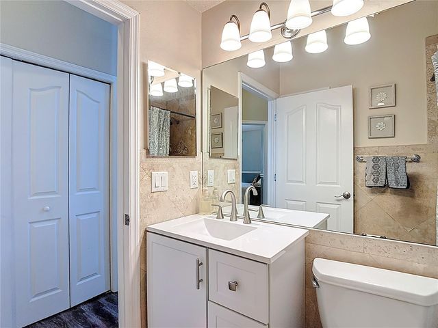 5637 PADDOCK TRAIL DRIVE, Tampa, FL 33624