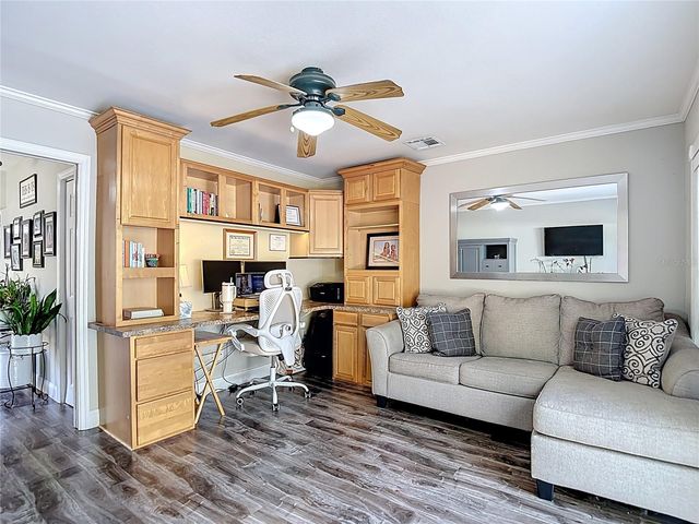 5637 PADDOCK TRAIL DRIVE, Tampa, FL 33624