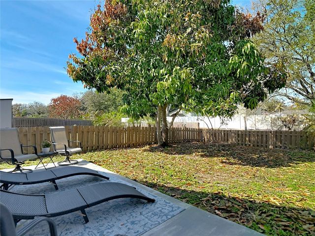 5637 PADDOCK TRAIL DRIVE, Tampa, FL 33624