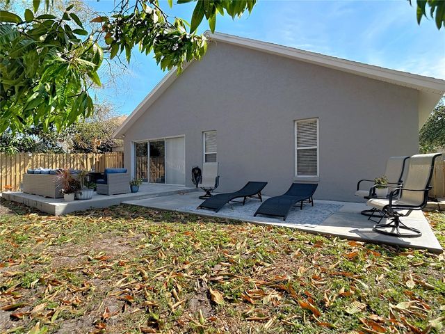 5637 PADDOCK TRAIL DRIVE, Tampa, FL 33624