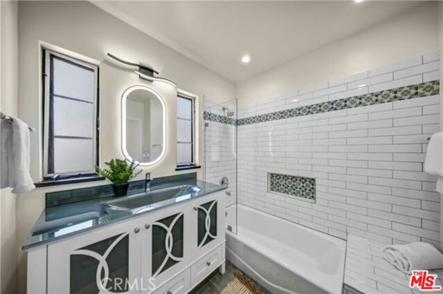 4038 Denny Avenue, Los Angeles, CA 91604