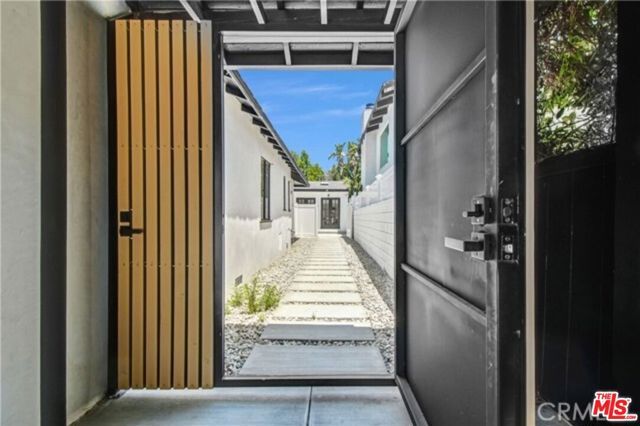 4038 Denny Avenue, Los Angeles, CA 91604