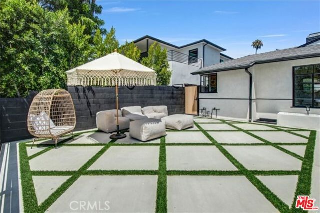4038 Denny Avenue, Los Angeles, CA 91604