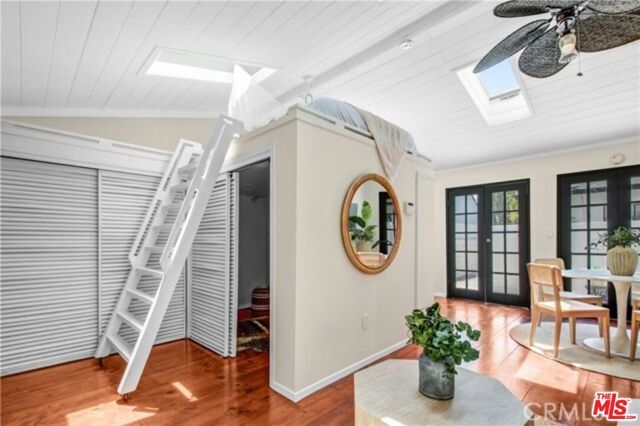 4038 Denny Avenue, Los Angeles, CA 91604