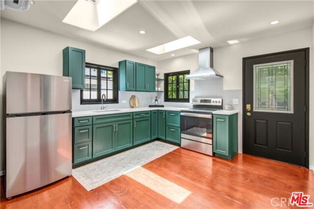 4038 Denny Avenue, Los Angeles, CA 91604