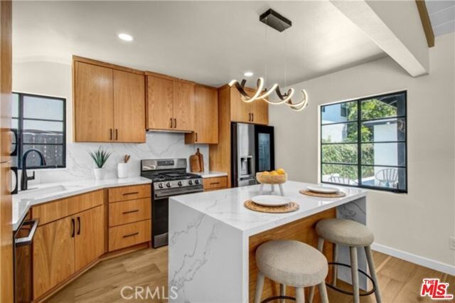 4038 Denny Avenue, Los Angeles, CA 91604