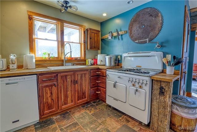 7880 Tough Row Hill Road, Ellicottville, NY 14731