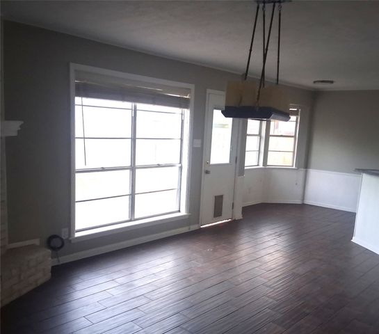 2 Woodcliff Drive, Texarkana, TX 75503