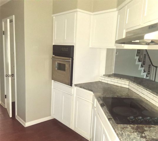 2 Woodcliff Drive, Texarkana, TX 75503