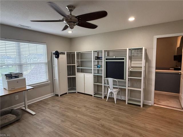 1904 Fairweather CT, Virginia Beach, VA 23456