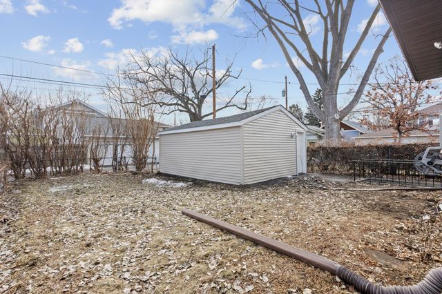 1618 Stanford Avenue, Saint Paul, MN 55105