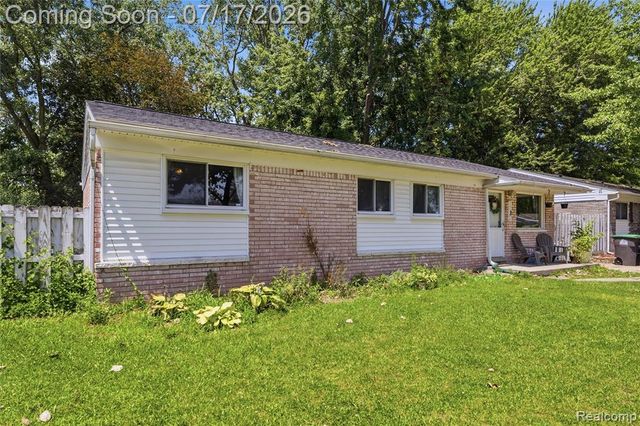 15166 Kerstyn Street, Taylor, MI 48180