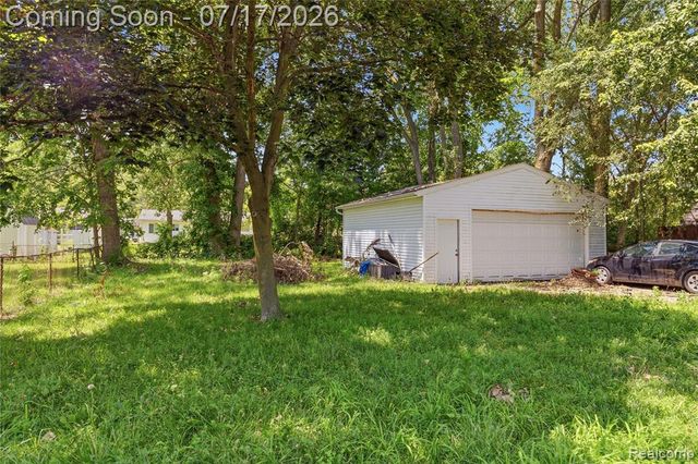 15166 Kerstyn Street, Taylor, MI 48180