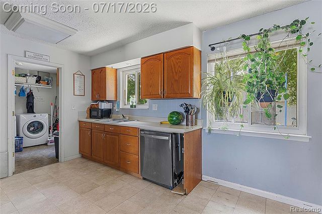 15166 Kerstyn Street, Taylor, MI 48180