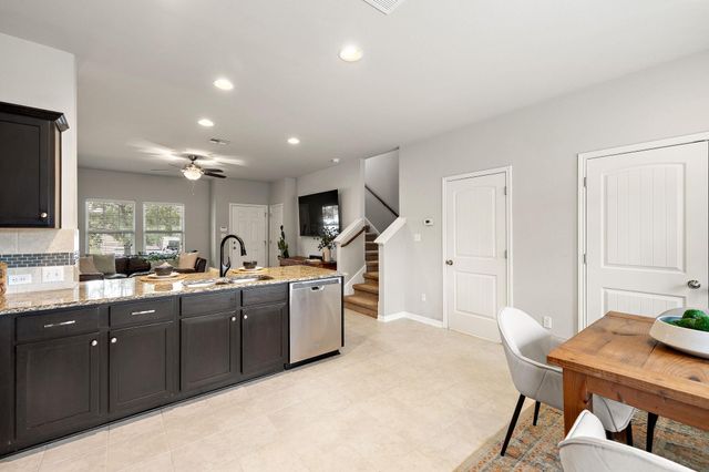 147 Wainscot Oak WAY, San Marcos, TX 78666