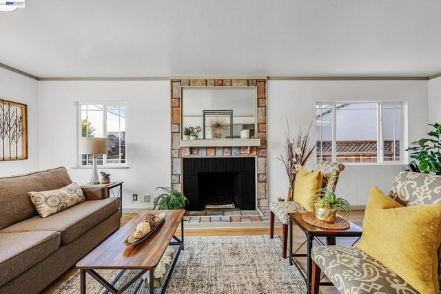 15344 Ruggles Street, San Leandro, CA 94579