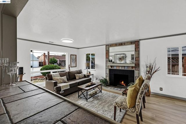 15344 Ruggles Street, San Leandro, CA 94579