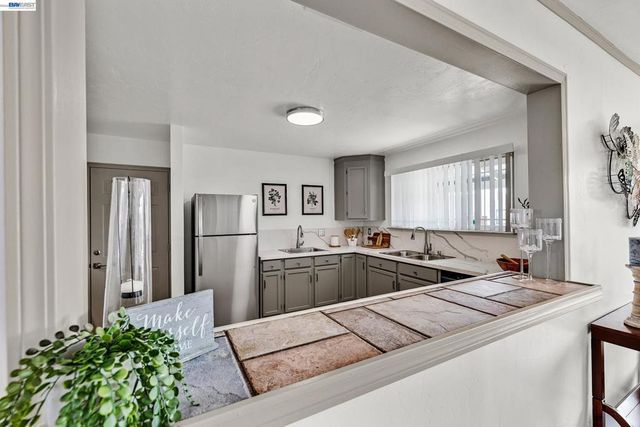 15344 Ruggles Street, San Leandro, CA 94579