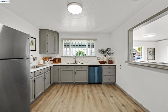 15344 Ruggles Street, San Leandro, CA 94579
