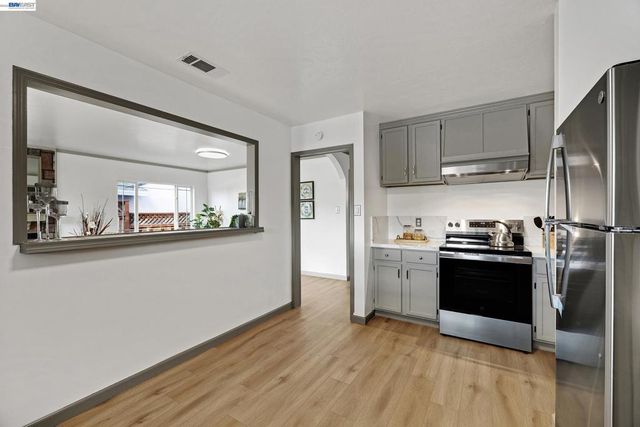 15344 Ruggles Street, San Leandro, CA 94579