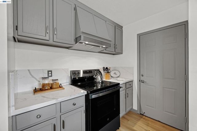 15344 Ruggles Street, San Leandro, CA 94579