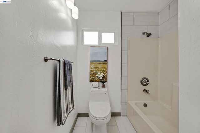 15344 Ruggles Street, San Leandro, CA 94579