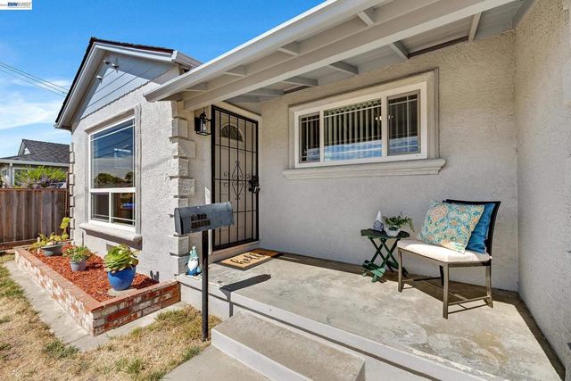 15344 Ruggles Street, San Leandro, CA 94579