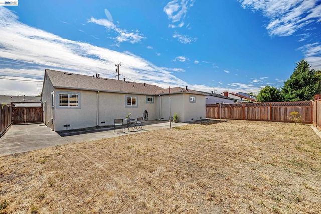 15344 Ruggles Street, San Leandro, CA 94579