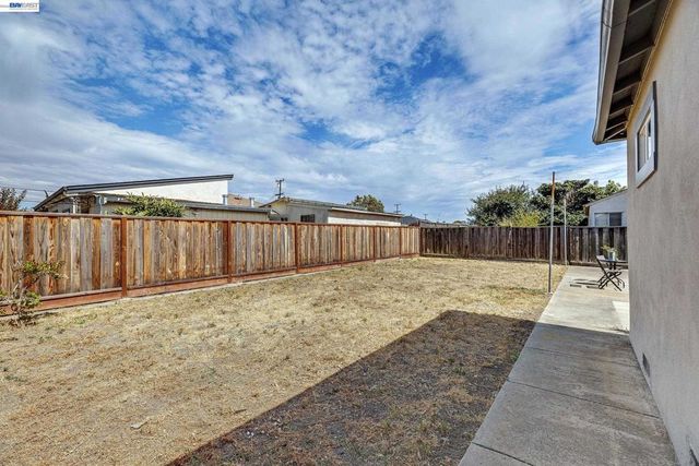 15344 Ruggles Street, San Leandro, CA 94579