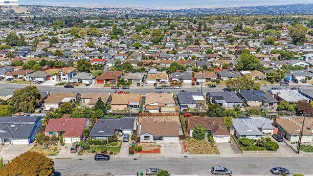 15344 Ruggles Street, San Leandro, CA 94579