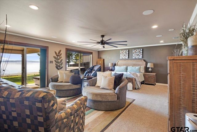 21437 Waterfront Drive, Chandler, TX 75758