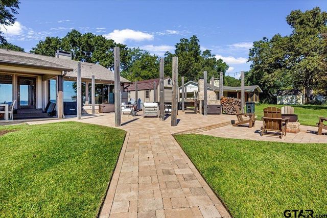 21437 Waterfront Drive, Chandler, TX 75758