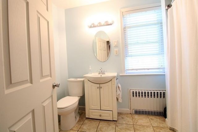 160 Washington St, New Bedford, MA 02740