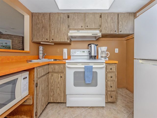 1730 MANASOTA BEACH ROAD 107, Englewood, FL 34223