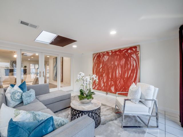 6106 Meadowcrest Drive, Dallas, TX 75230