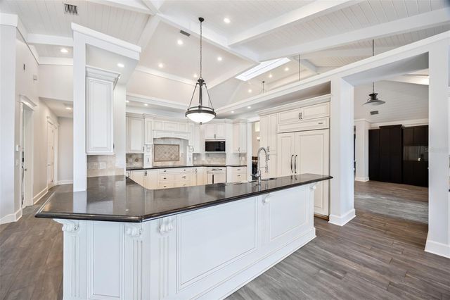 80 SHORE DRIVE, Palm Harbor, FL 34683