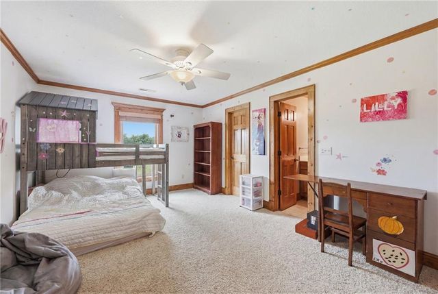 8980 Rowen Road, De Soto, KS 66018