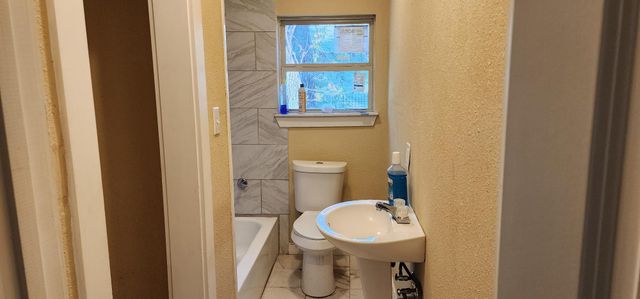 1408 S Fitzhugh Avenue, Dallas, TX 75223