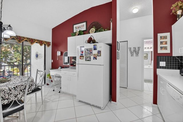 9716 Sills Drive E 201, Boynton Beach, FL 33437