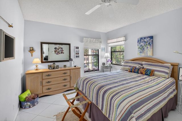 9716 Sills Drive E 201, Boynton Beach, FL 33437