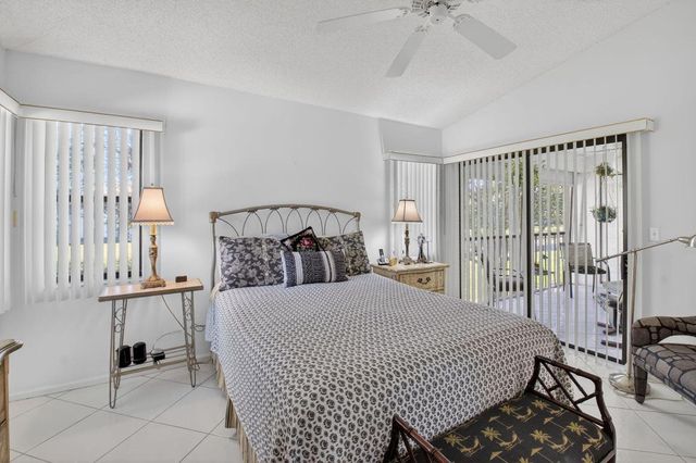 9716 Sills Drive E 201, Boynton Beach, FL 33437