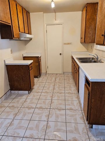 847 S Forest, Bloomington, CA 92316