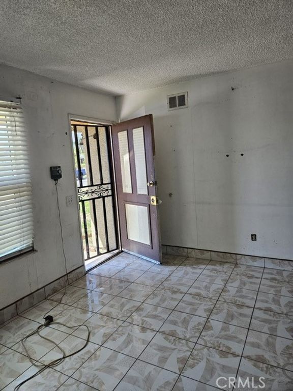 847 S Forest, Bloomington, CA 92316 — photo 3