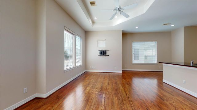 3826 Center Street, Houston, TX 77007