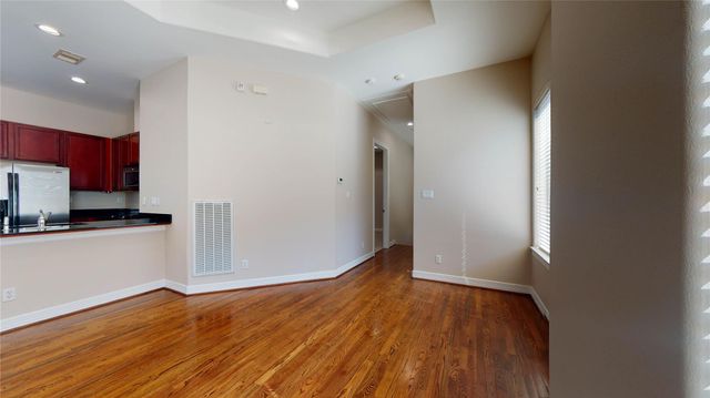3826 Center Street, Houston, TX 77007