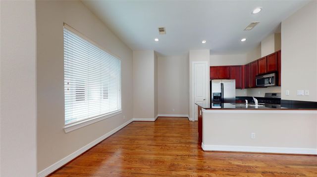 3826 Center Street, Houston, TX 77007