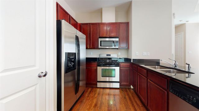 3826 Center Street, Houston, TX 77007