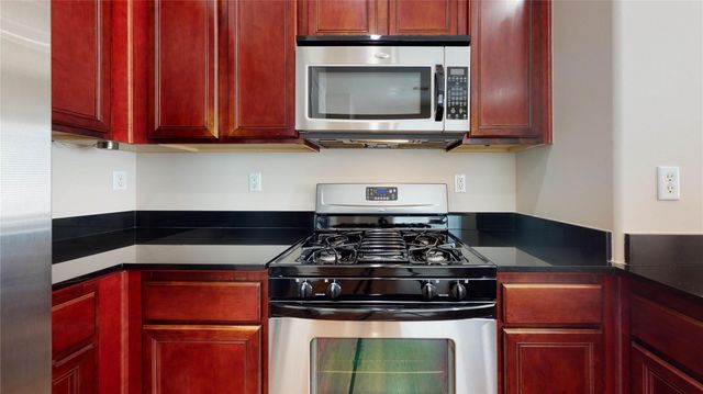 3826 Center Street, Houston, TX 77007