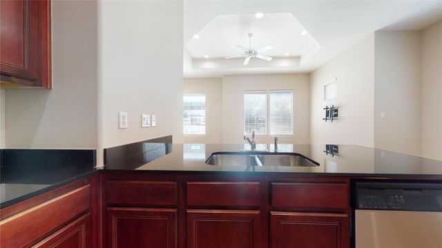 3826 Center Street, Houston, TX 77007